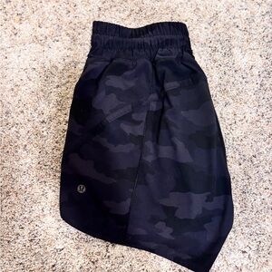 Lulu Lemon Camo Hotty Hot Short, 4 inch inseam size 8